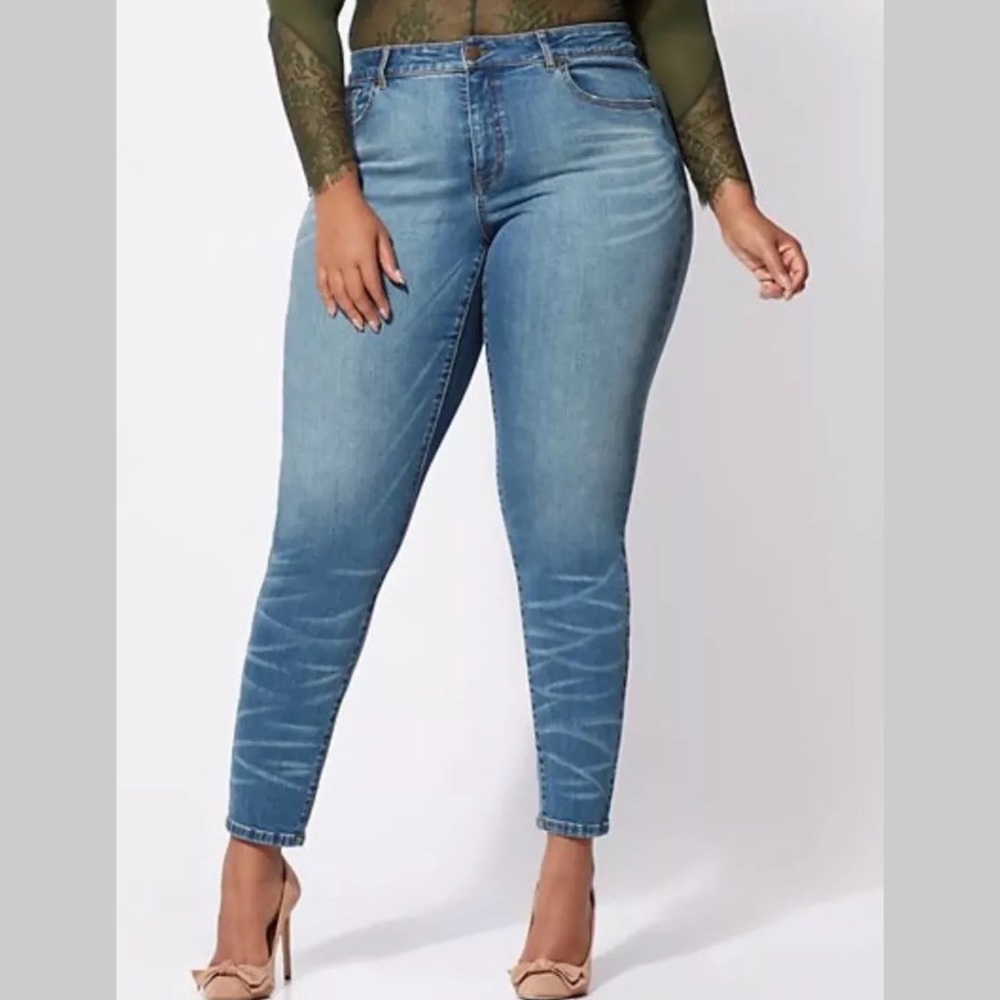 New Fashion to Figure plus size jeans 24